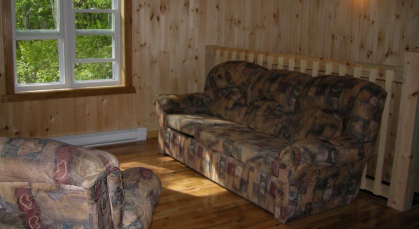 Chalet des Noisetiers Tadoussac Extérieur photo