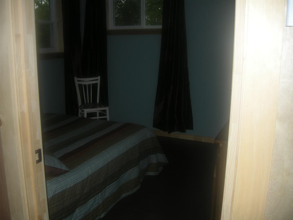 Chalet des Noisetiers Tadoussac Extérieur photo