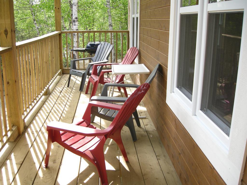 Chalet des Noisetiers Tadoussac Chambre photo